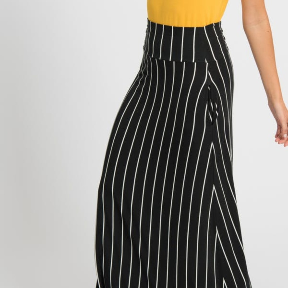 Agnes &Dora NWT Maxi Skirt